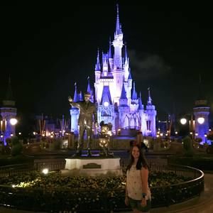 Meet your Posher, Moira